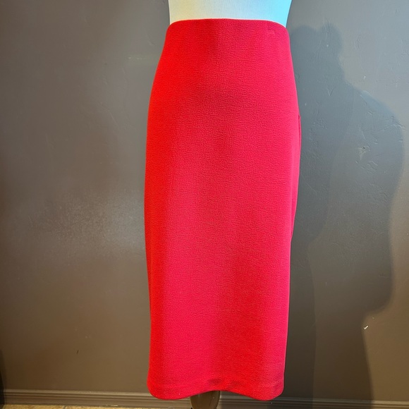NY & Company Red Pencil Skirt Size Medium - Picture 4 of 6